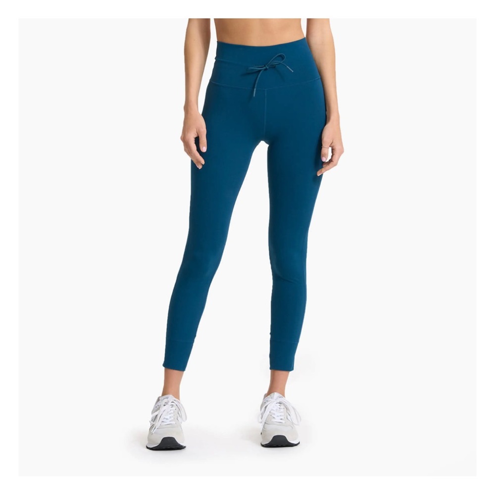 NWT Vuori Daily Legging, XS, black